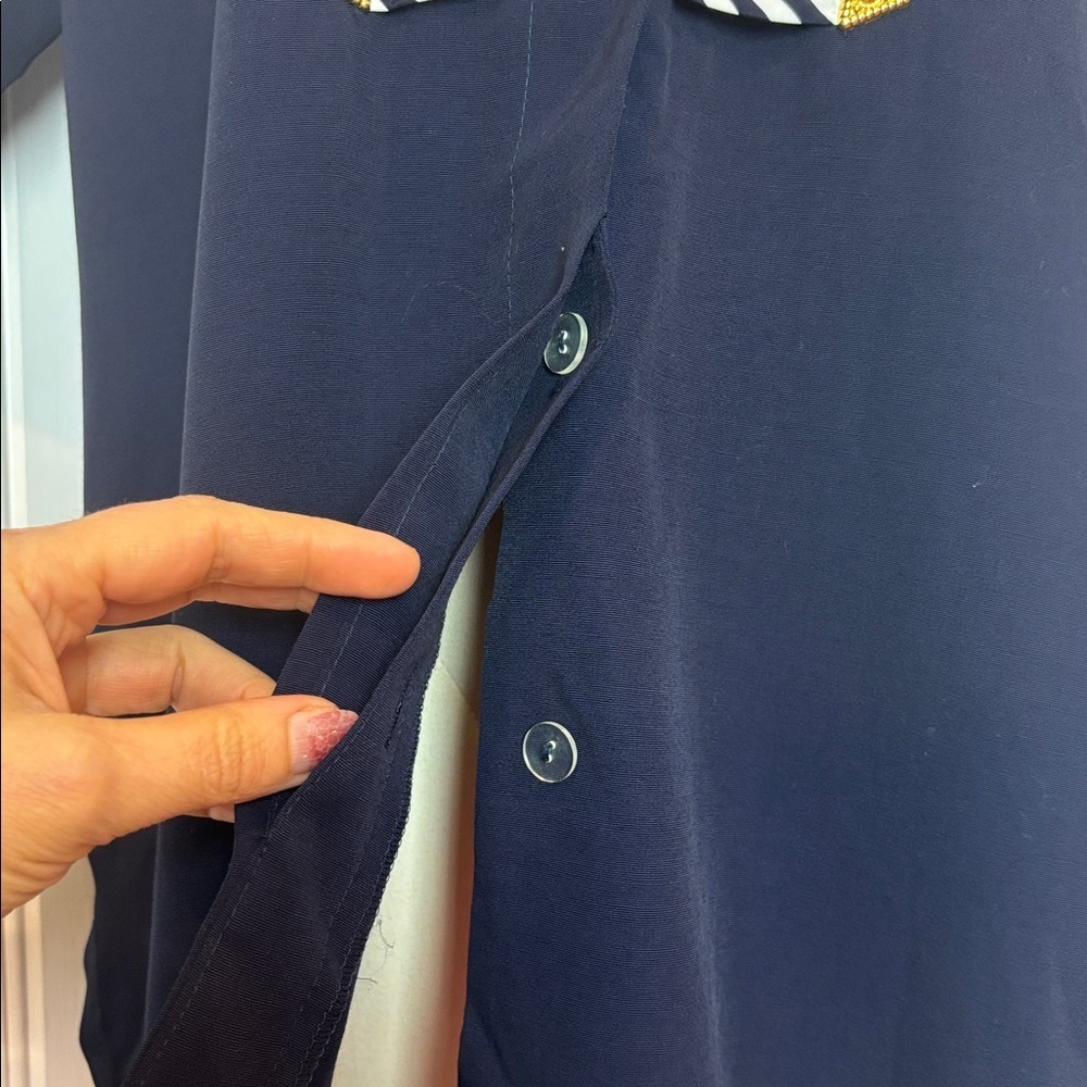 Vintage LORI MICHAELS Navy Blouse | Gold Button Appliqué | Size 16 - Picture 7 of 9